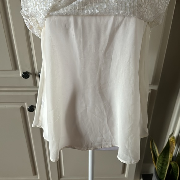 Love on a hanger sequin top - Picture 4 of 4